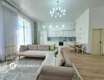 1-комнатная квартира, этаж 4 из 5, 94 м²