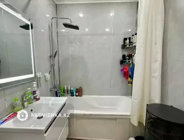 3-комнатная квартира, этаж 4 из 18, 87 м²