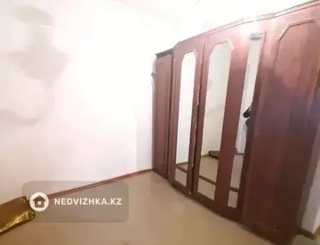 2-комнатная квартира, этаж 5 из 5, 54 м²