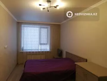 1-комнатная квартира, этаж 3 из 9, 40 м², На длительный срок