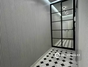 3-комнатная квартира, этаж 7 из 12, 77 м²