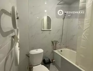 2-комнатная квартира, этаж 4 из 5, 44 м², На длительный срок