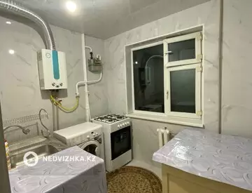 2-комнатная квартира, этаж 4 из 5, 44 м², На длительный срок