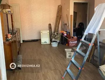 2-комнатная квартира, этаж 3 из 5, 43 м²