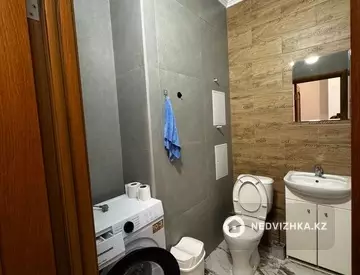 2-комнатная квартира, этаж 7 из 10, 53 м², На длительный срок