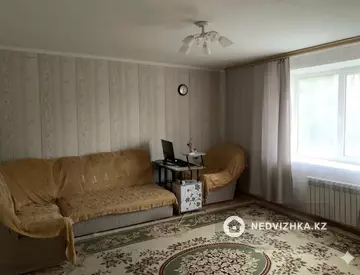 2-комнатная квартира, этаж 1 из 6, 37 м²