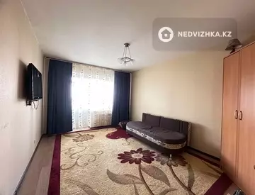 1-комнатная квартира, этаж 1 из 9, 52 м²