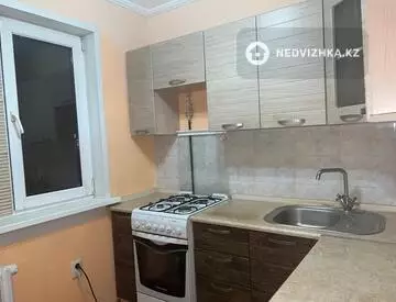 1-комнатная квартира, этаж 3 из 4, 33 м²