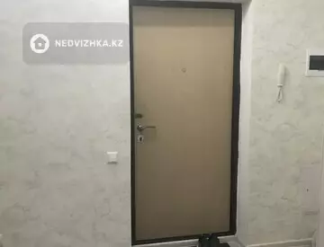 1-комнатная квартира, этаж 3 из 9, 38 м²