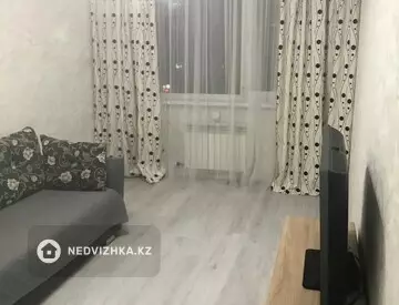 1-комнатная квартира, этаж 3 из 9, 38 м²