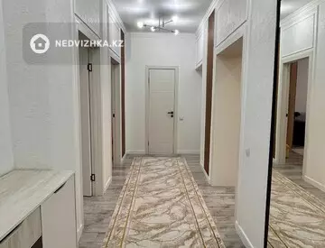 3-комнатная квартира, этаж 1 из 5, 80 м²
