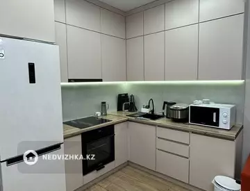 2-комнатная квартира, этаж 3 из 9, 52 м²