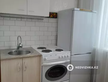 3-комнатная квартира, этаж 4 из 5, 56 м²