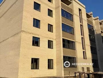 3-комнатная квартира, этаж 2 из 5, 106 м²