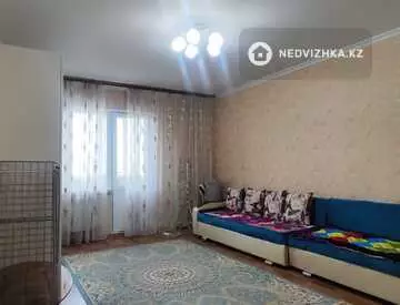 3-комнатная квартира, этаж 8 из 9, 90 м²