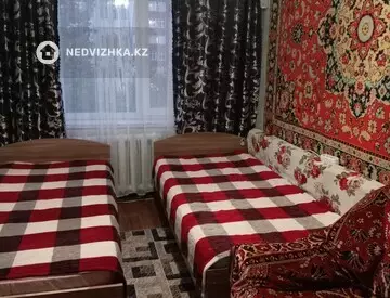 Подселение, 3 комн., 70 м²