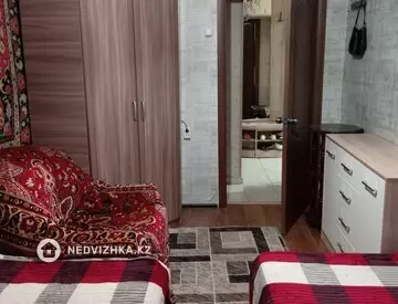 Подселение, 3 комн., 70 м²