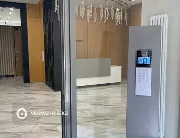 3-комнатная квартира, этаж 7 из 12, 121 м²