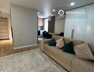 2-комнатная квартира, этаж 8 из 14, 52 м², На длительный срок