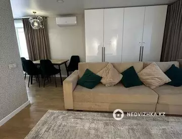 2-комнатная квартира, этаж 8 из 14, 52 м², На длительный срок