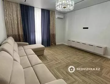2-комнатная квартира, этаж 4 из 7, 65 м²