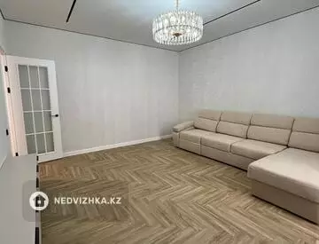 2-комнатная квартира, этаж 4 из 7, 65 м²