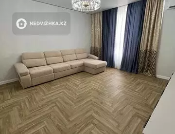 2-комнатная квартира, этаж 4 из 7, 65 м²