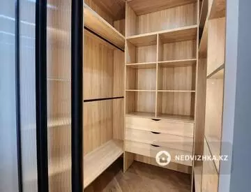 2-комнатная квартира, этаж 3 из 16, 62 м²