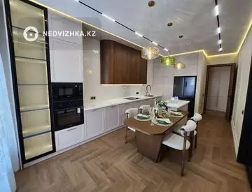 3-комнатная квартира, этаж 11 из 16, 123 м²