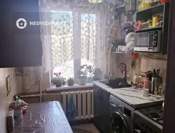 2-комнатная квартира, этаж 2 из 2, 40 м²