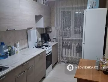2-комнатная квартира, этаж 3 из 5, 48 м²