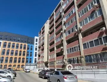 1-комнатная квартира, этаж 1 из 9, 38 м²