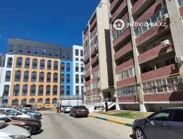 1-комнатная квартира, этаж 1 из 9, 38 м²