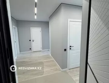 3-комнатная квартира, этаж 5 из 9, 93 м²