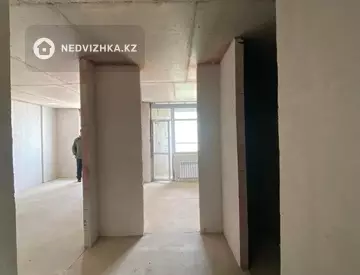 2-комнатная квартира, этаж 8 из 9, 49 м²