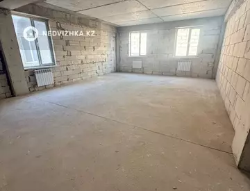 2-комнатная квартира, этаж 3 из 3, 49 м²