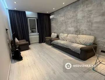 1-комнатная квартира, этаж 4 из 9, 42 м², На длительный срок