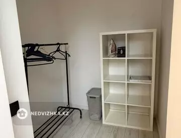 1-комнатная квартира, этаж 4 из 9, 42 м², На длительный срок