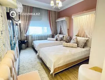 4-комнатная квартира, этаж 8 из 7, 97 м²
