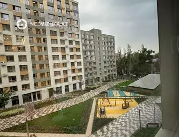 2-комнатная квартира, этаж 4 из 12, 51 м²