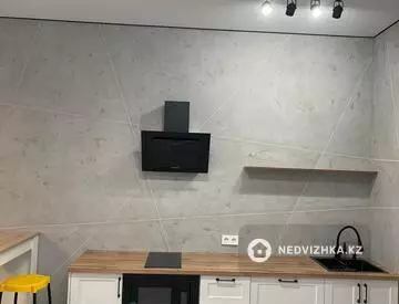 2-комнатная квартира, этаж 4 из 12, 51 м²