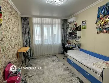 3-комнатная квартира, этаж 9 из 18, 123 м²