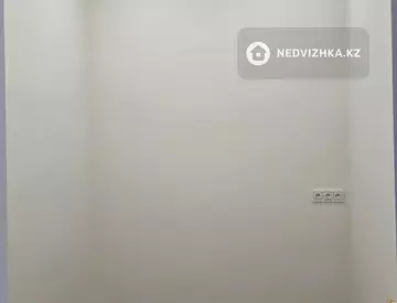 3-комнатная квартира, этаж 12 из 12, 46 м²