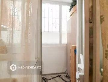 2-комнатная квартира, этаж 1 из 9, 38 м²