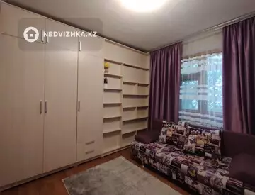 3-комнатная квартира, этаж 2 из 5, 48 м²