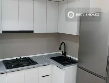 1-комнатная квартира, этаж 6 из 9, 36 м², На длительный срок