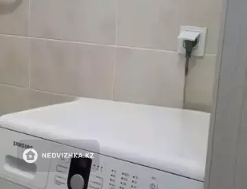 1-комнатная квартира, этаж 8 из 14, 33 м²