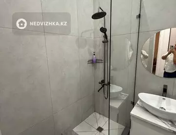 2-комнатная квартира, этаж 1 из 12, 43 м²