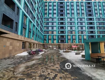 2-комнатная квартира, этаж 13 из 17, 40 м²