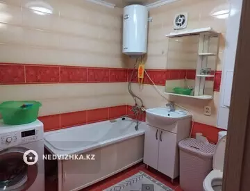 2-комнатная квартира, этаж 9 из 9, 44 м², На длительный срок